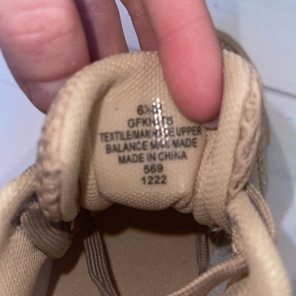 Brand New Guess GF Knits, Tan in Size 6.5 in Women - Picture 11 of 13